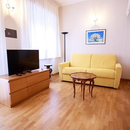 Sofia House With Private Parking Apartamento Génova Exterior foto