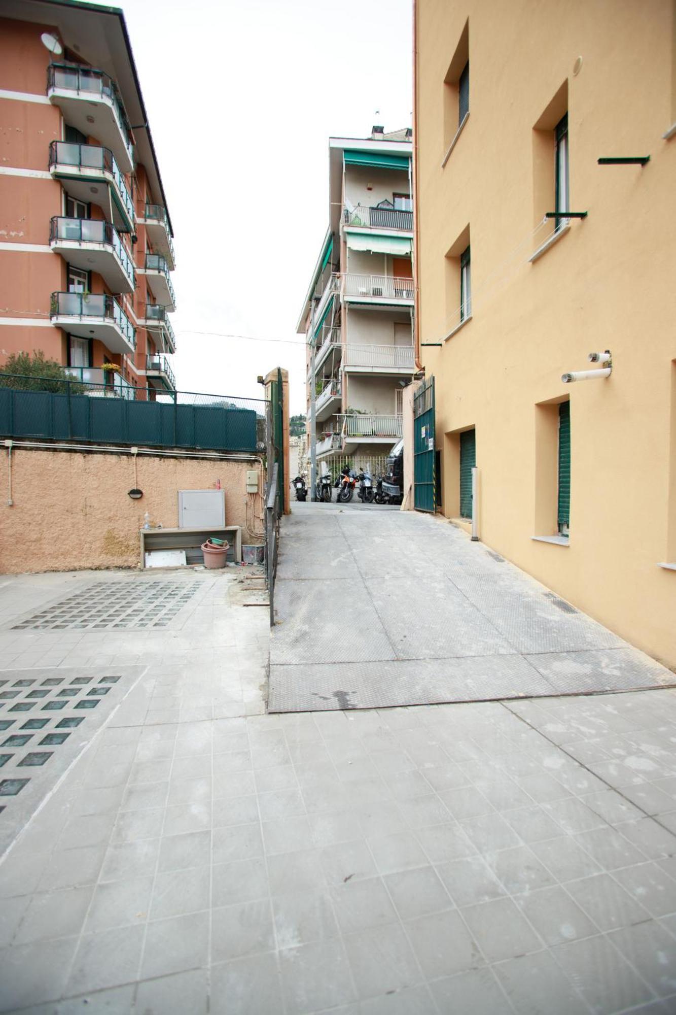 Sofia House With Private Parking Apartamento Génova Exterior foto